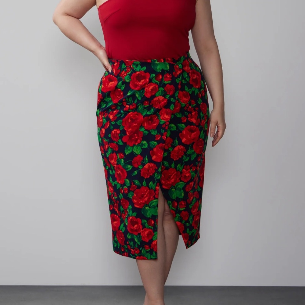 Plus Rose Print Wrap Skirt